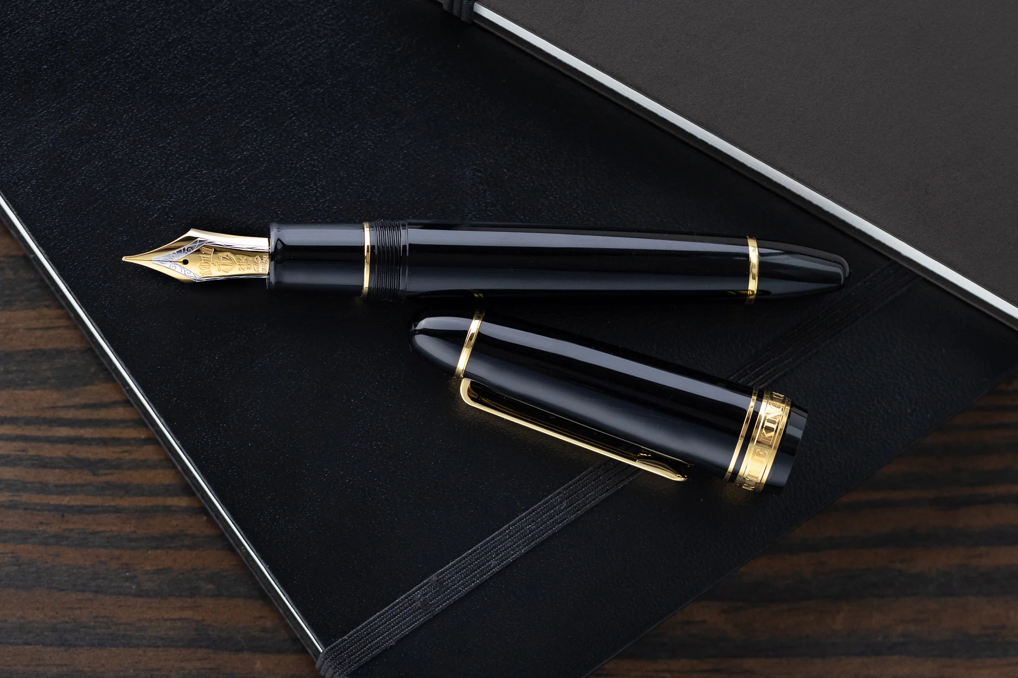 Sailor 1911 King of Pens Fountain Pen - Black/Gold - Image 8