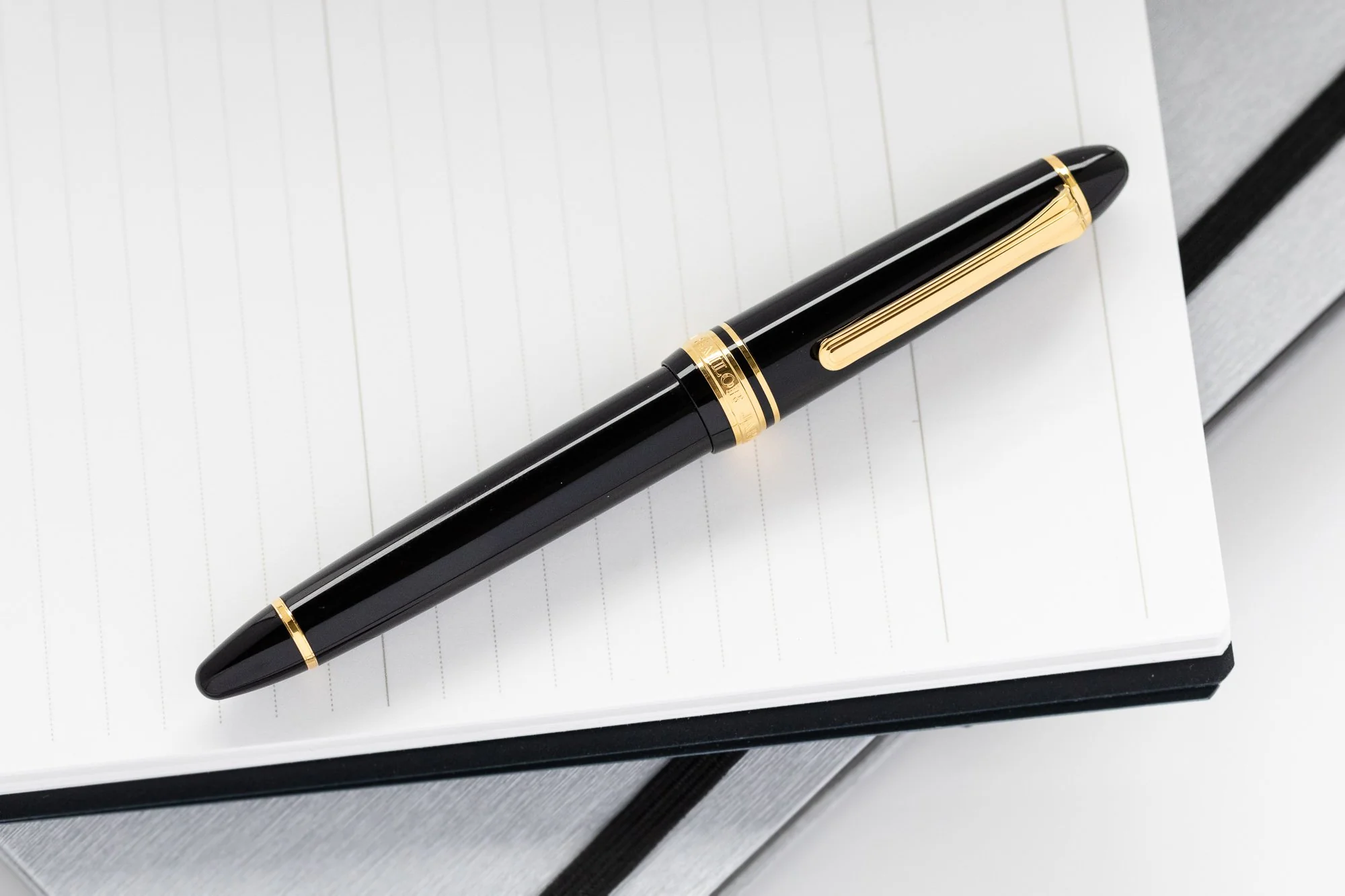 Sailor 1911S Fountain Pen - Black/Gold - Image 6