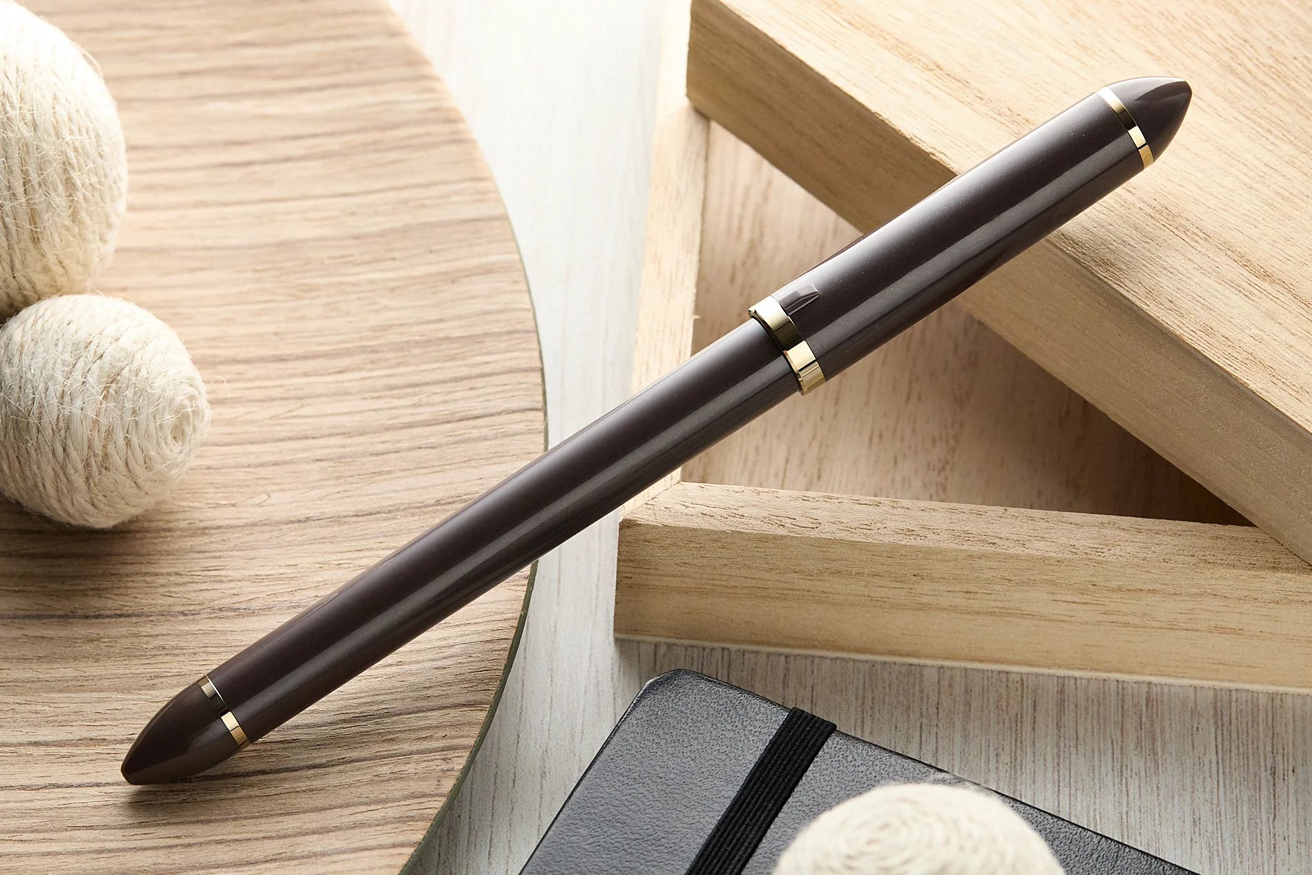 Sailor Compass Fude De Mannen Fountain Pen - Pearl Brown, 40° - Image 9