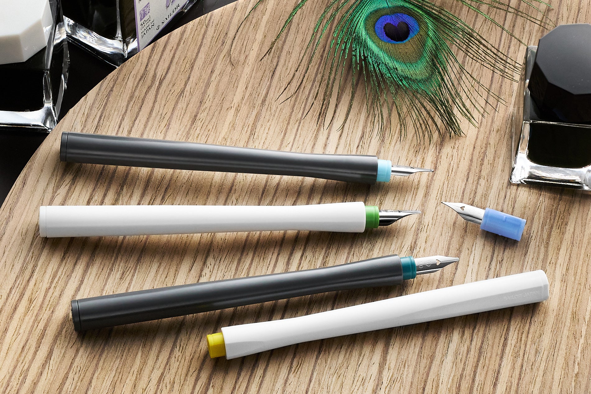 Sailor Hocoro Gray Dip Pen & Nib - Medium - Image 4