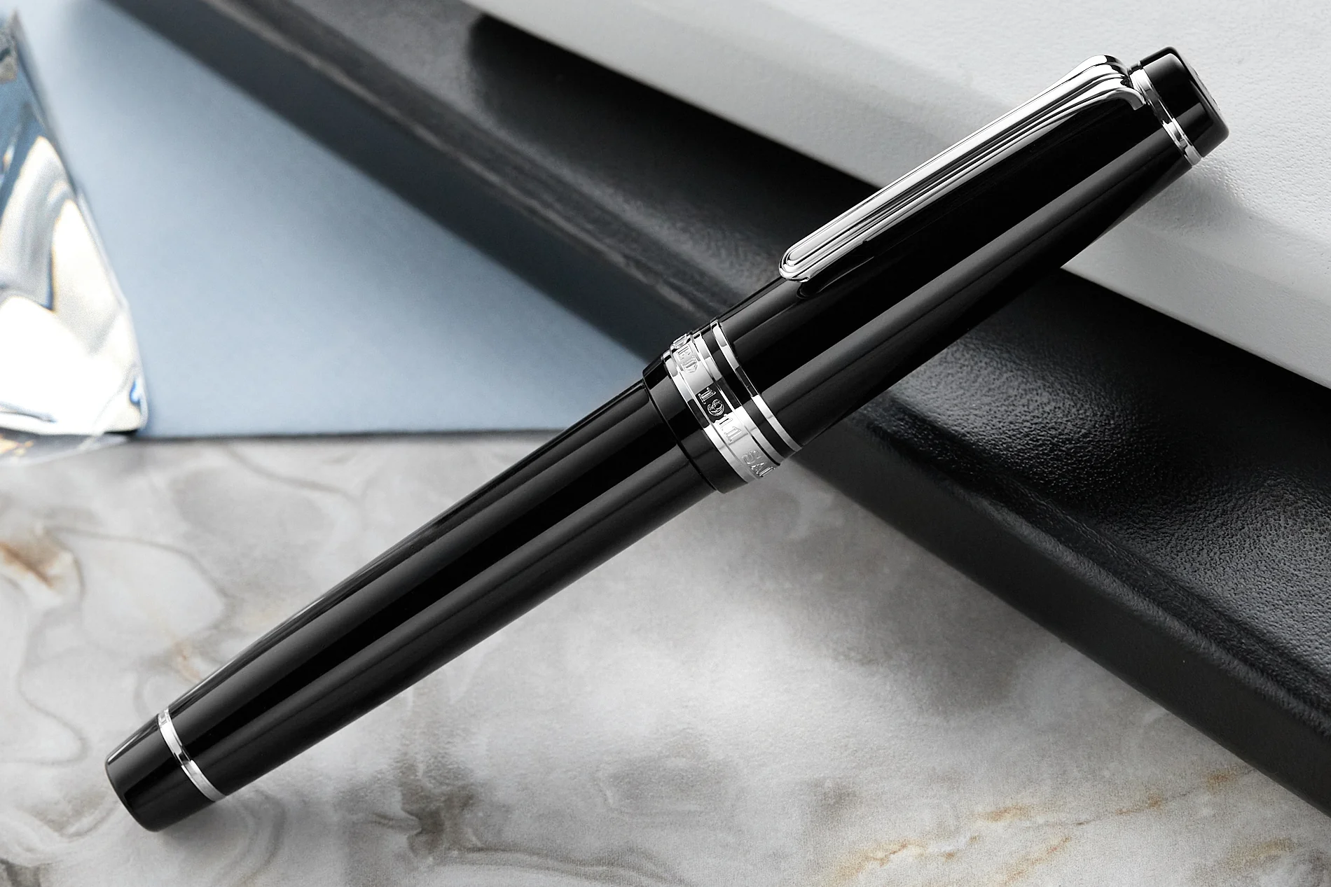 Sailor Pro Gear Fountain Pen - Ginza Silver (Limited Edition) - Image 3