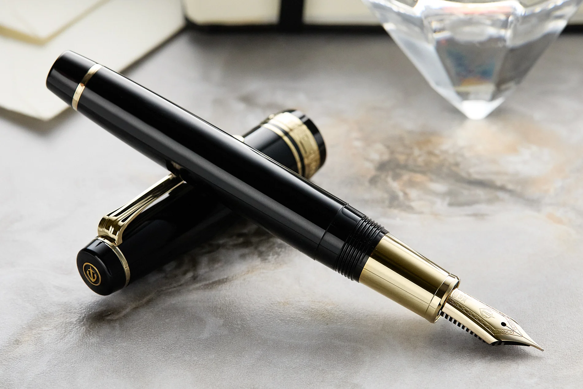 Sailor Pro Gear Fountain Pen - Roppongi Gold (Limited Edition) - Image 5