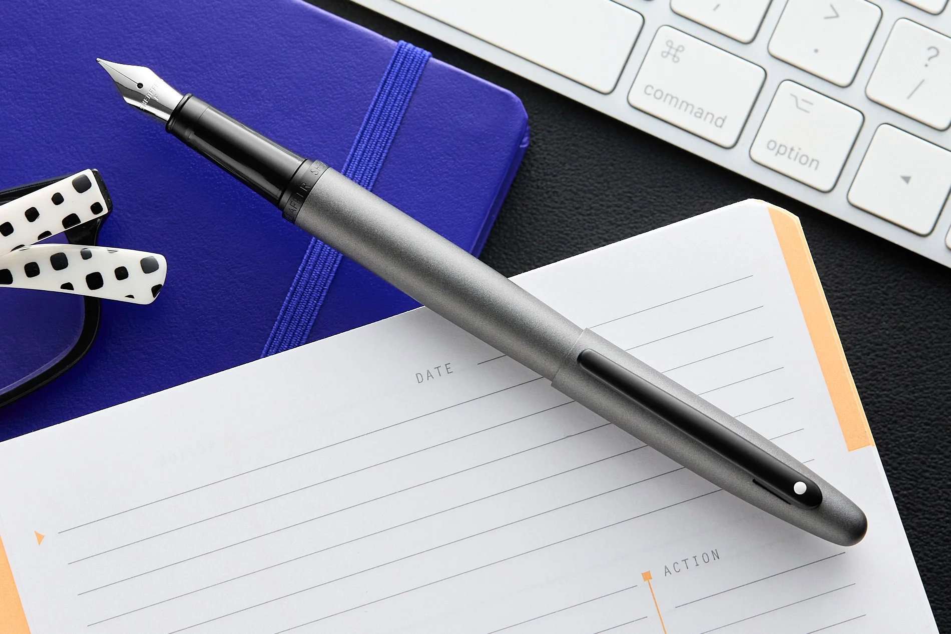 Sheaffer VFM Fountain Pen - Matte Gray/Black - Image 8