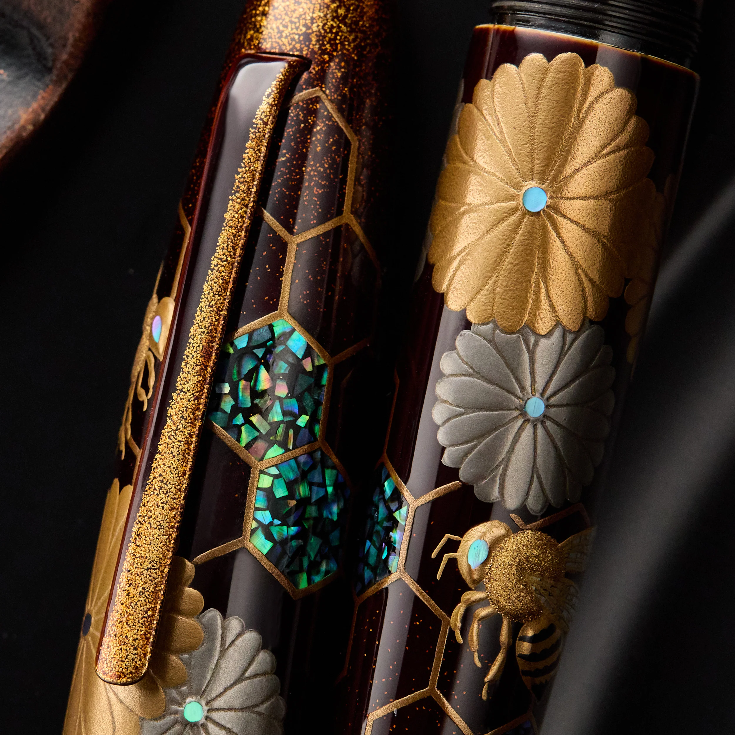 TACCIA Empress Maki-e Fountain Pen - Imperial Honeybee (Limited Edition) - Image 11