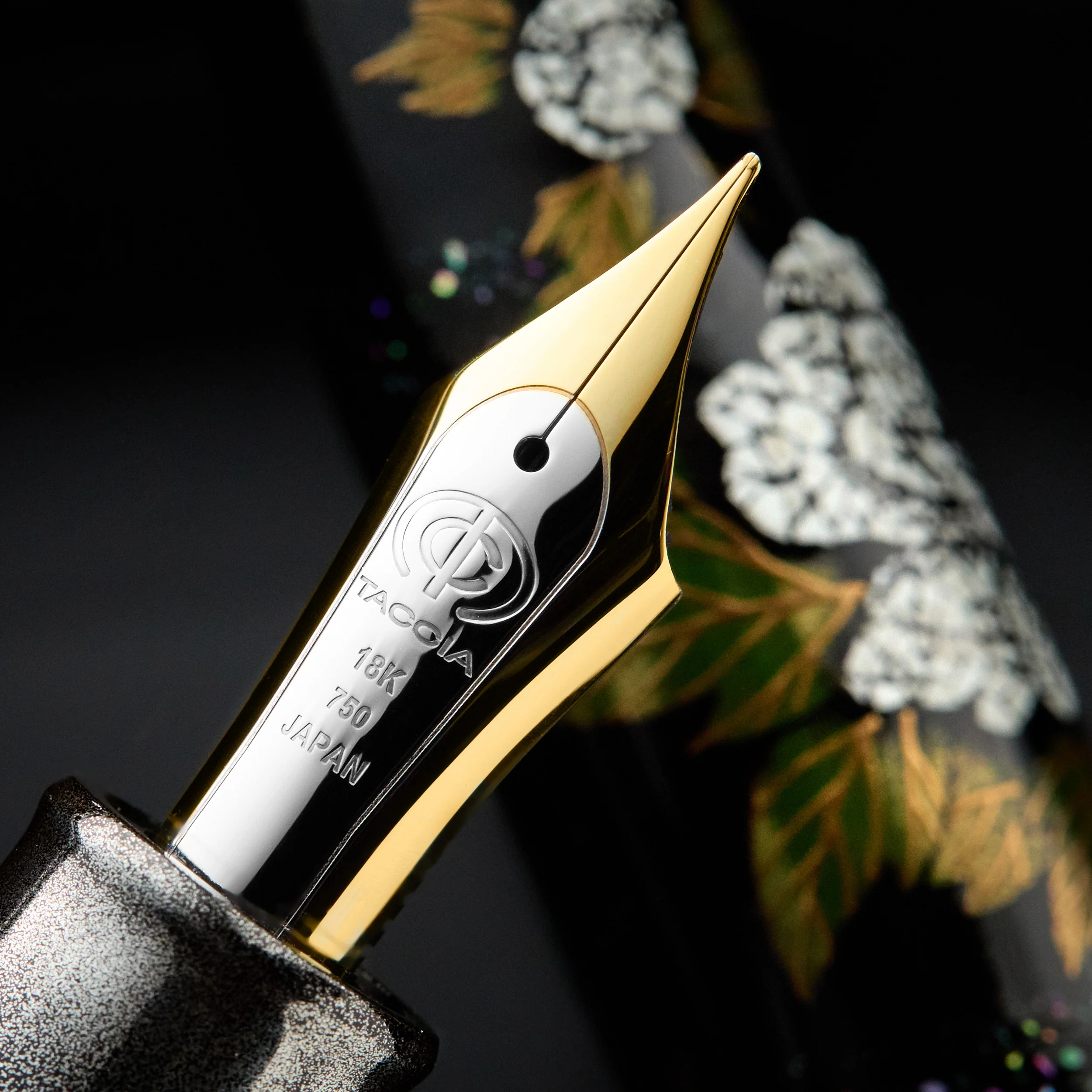 TACCIA Empress Maki-e Fountain Pen - Serpent (Limited Edition) - Image 10