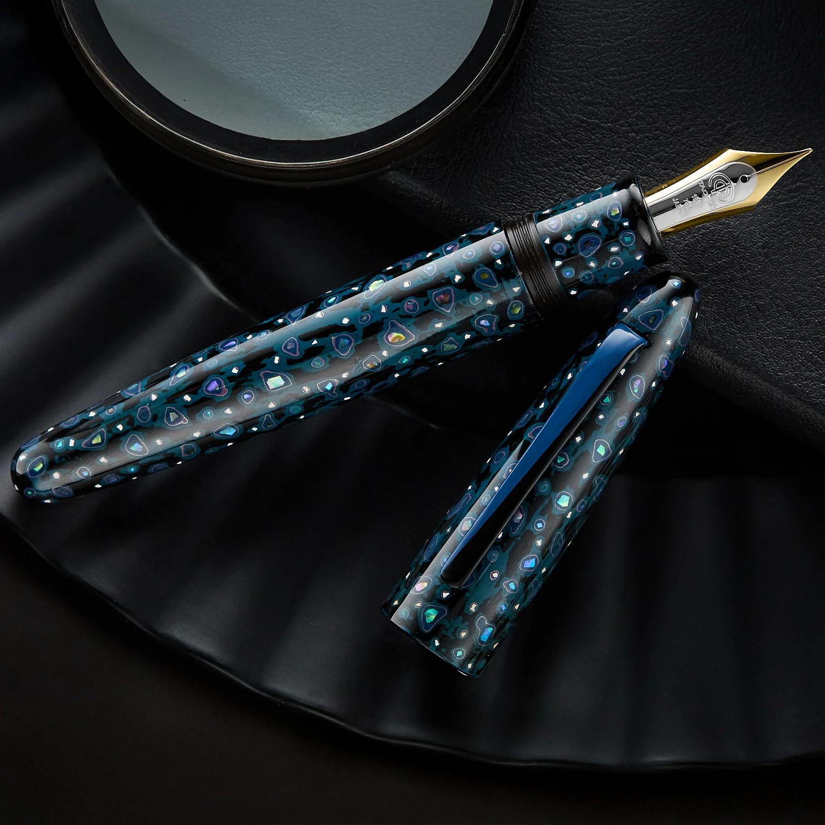TACCIA Empress Shin Tsugaru Nuri Fountain Pen - Ao-Iro (Limited Edition)