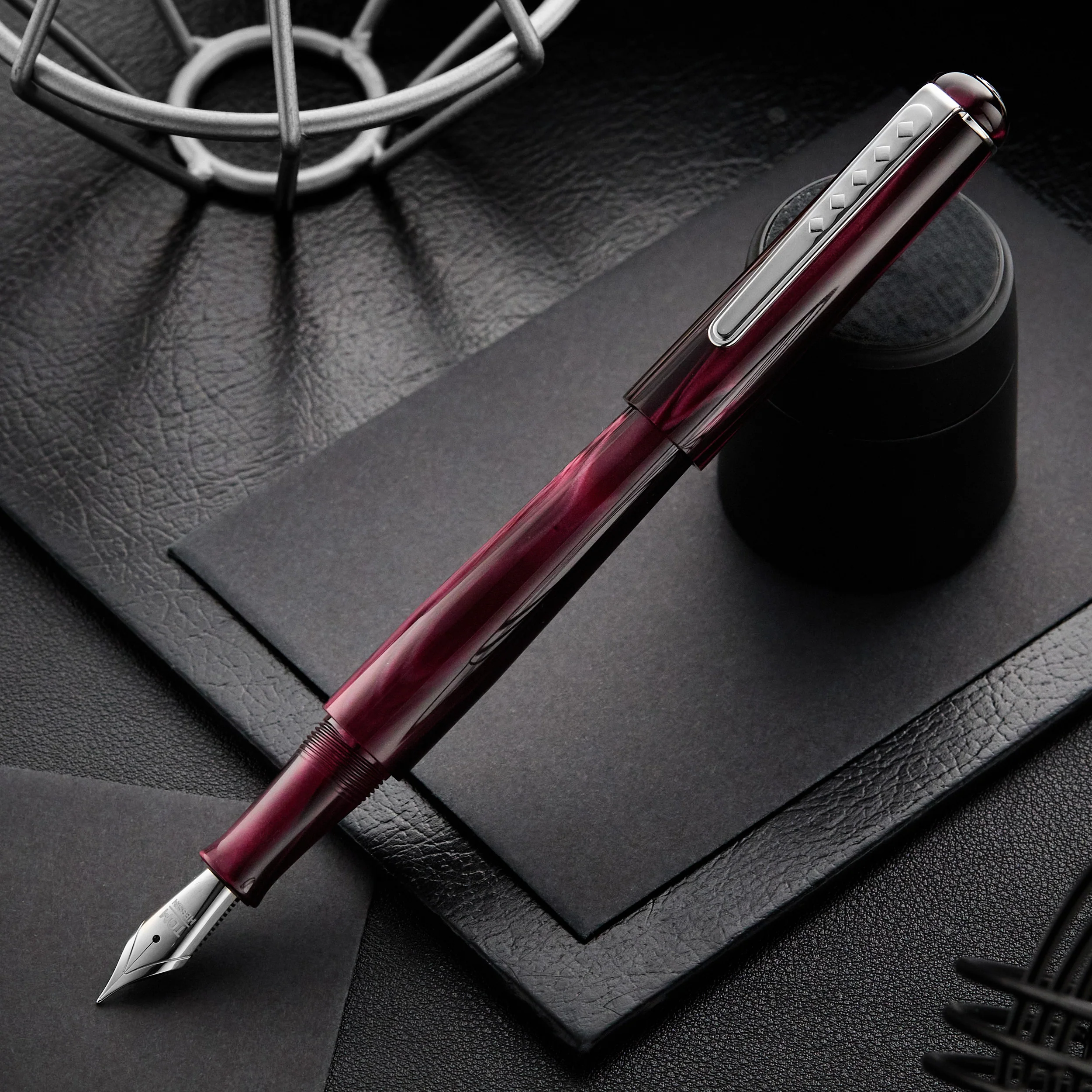 Tom Hessin Charles Fountain Pen - Castle Claret - Image 7