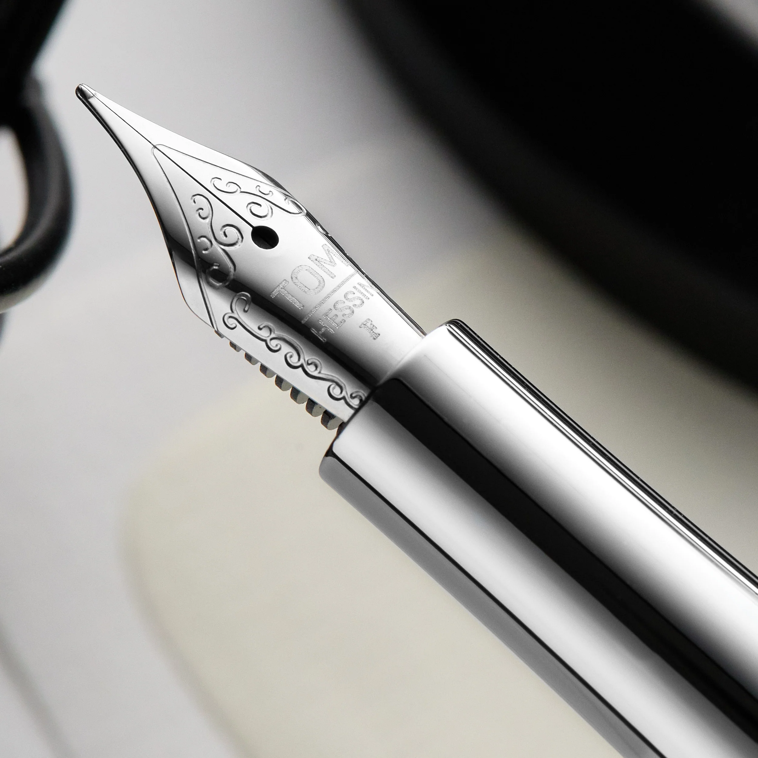 Tom Hessin Magnetic Series Fountain Pen - Ritz - Image 5