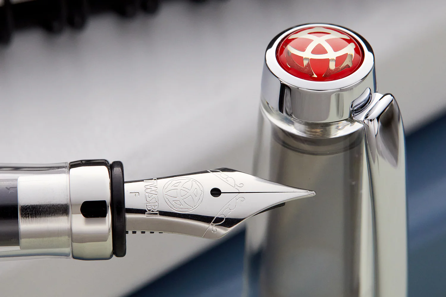 TWSBI Diamond 580 Fountain Pen - Clear - Image 9