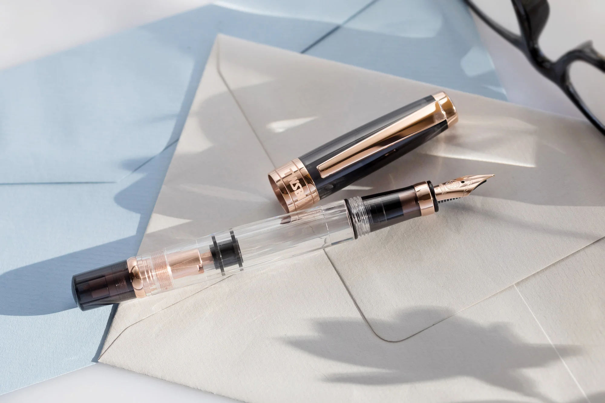 TWSBI Diamond 580 Fountain Pen - Smoke RoseGold II - Image 7
