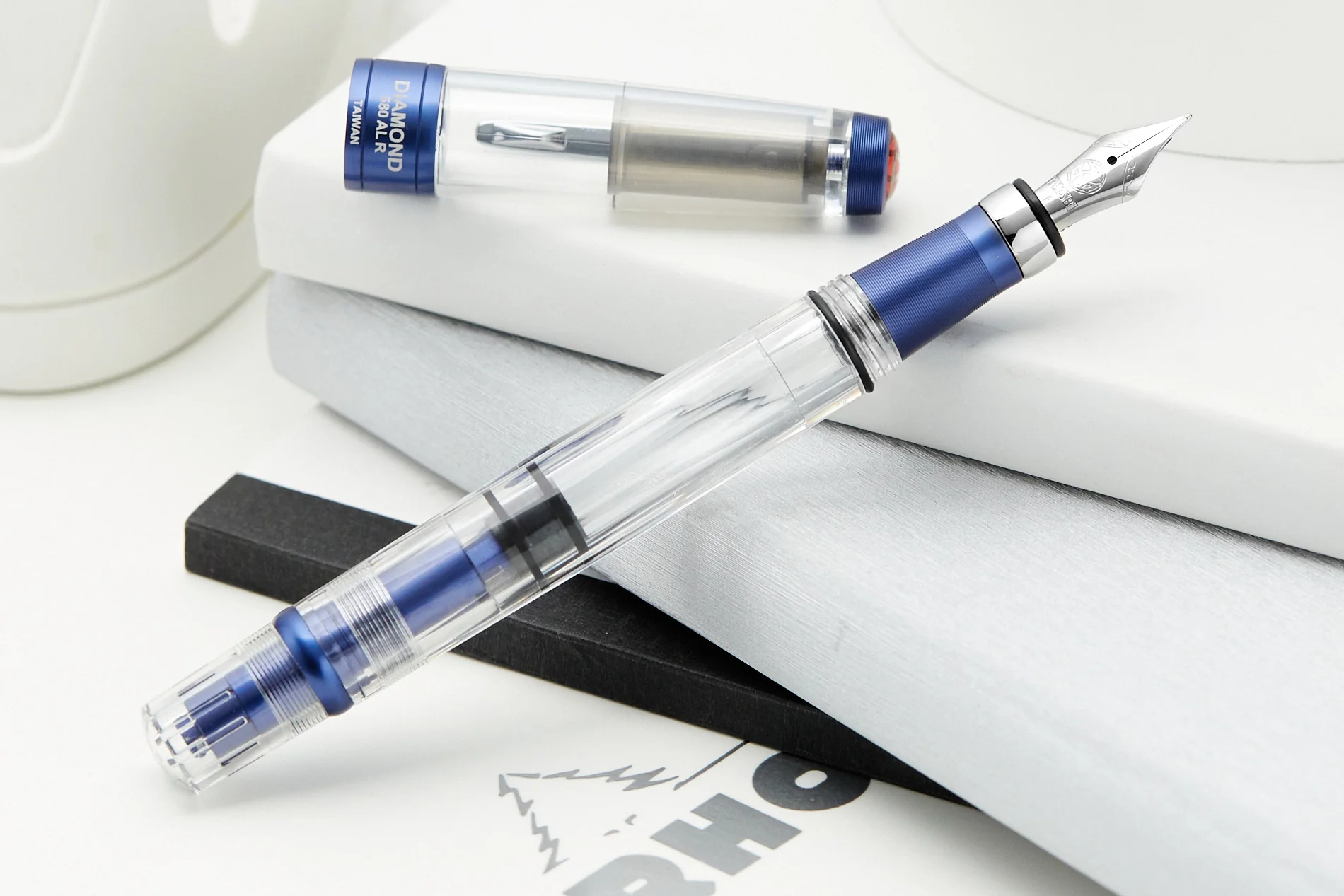 TWSBI Diamond 580ALR Fountain Pen - Navy Blue - Image 10