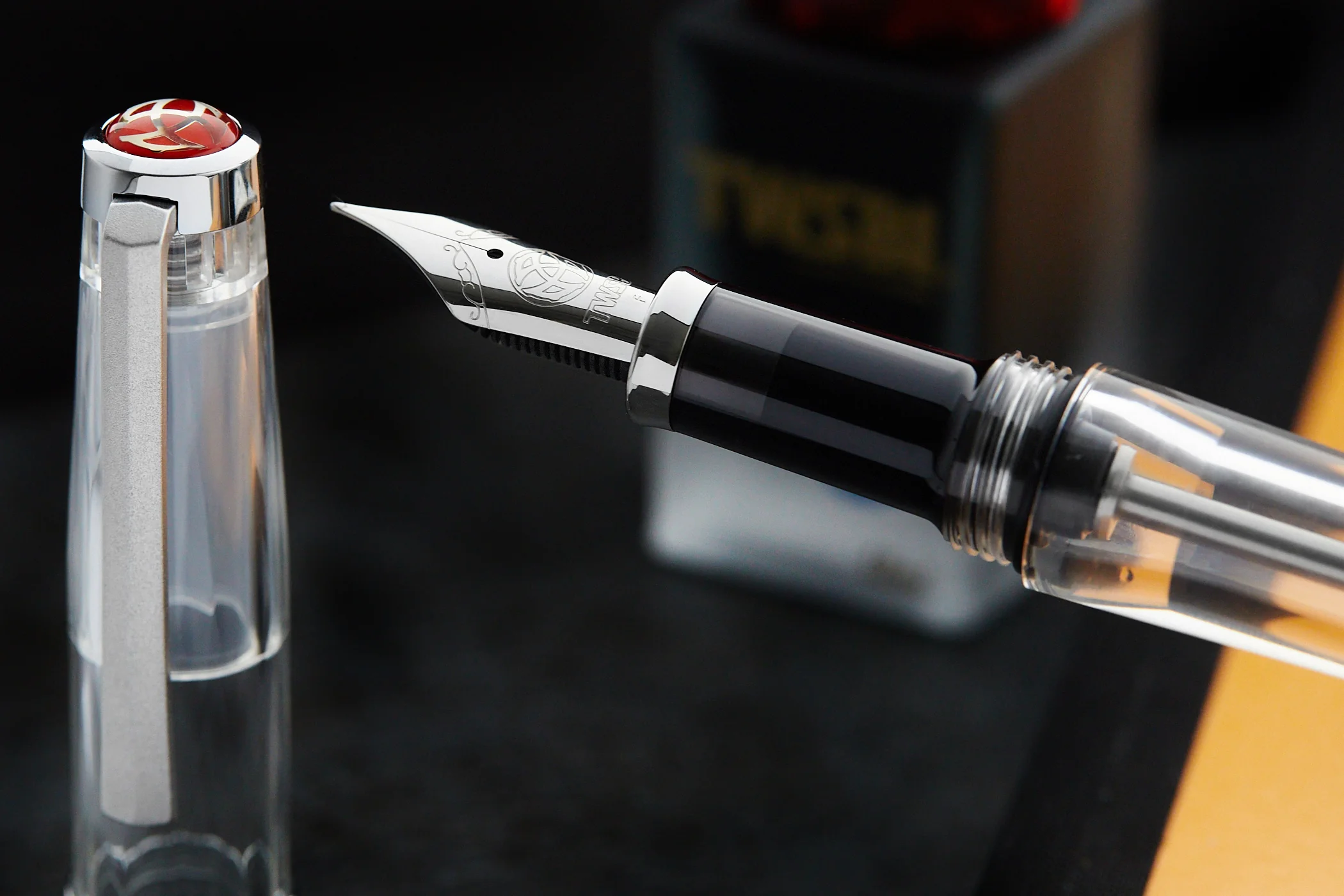 TWSBI Vac700R Fountain Pen - Clear - Image 9