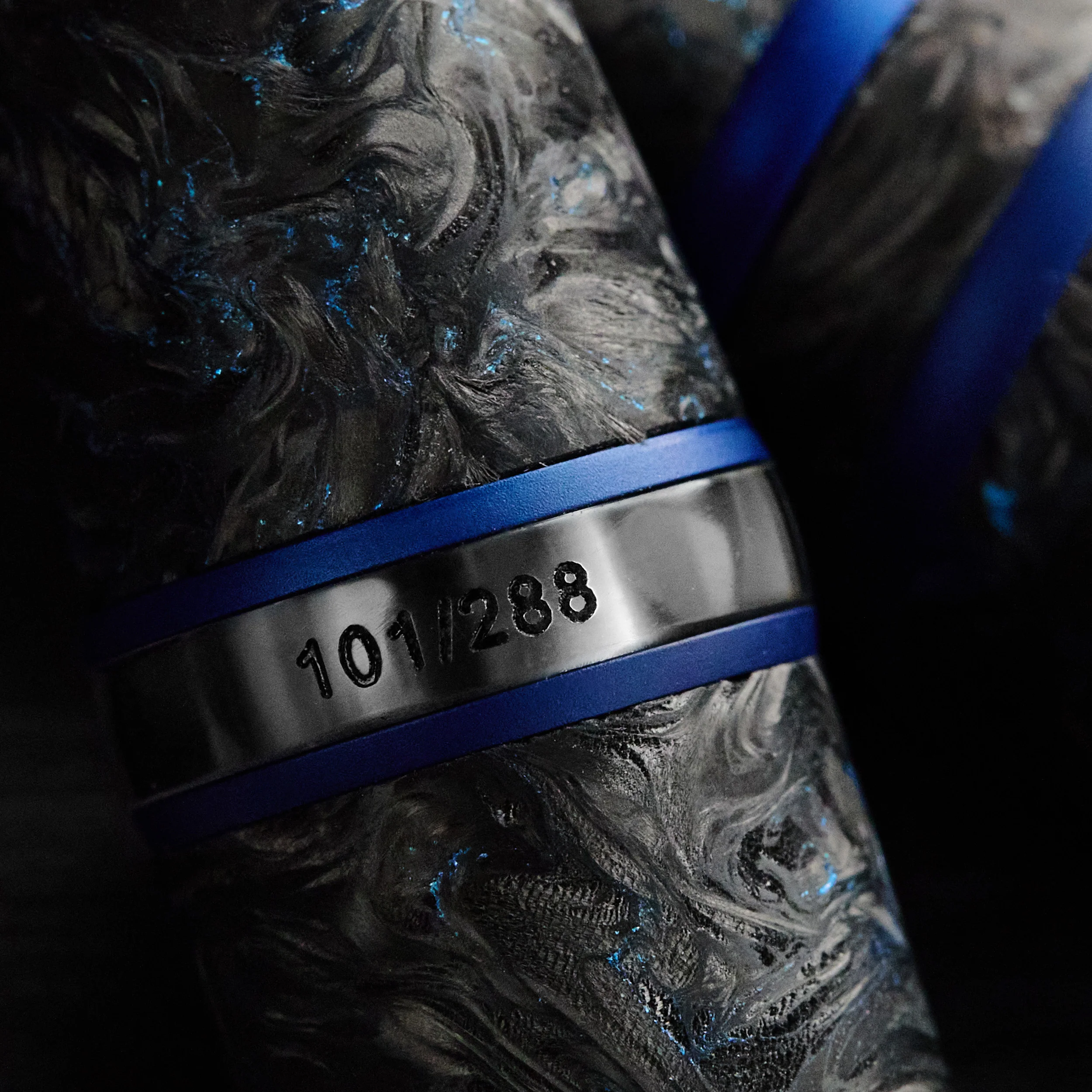 Visconti Homo Sapiens Fountain Pen - Carbon Abyssus (Limited Edition) - Image 4