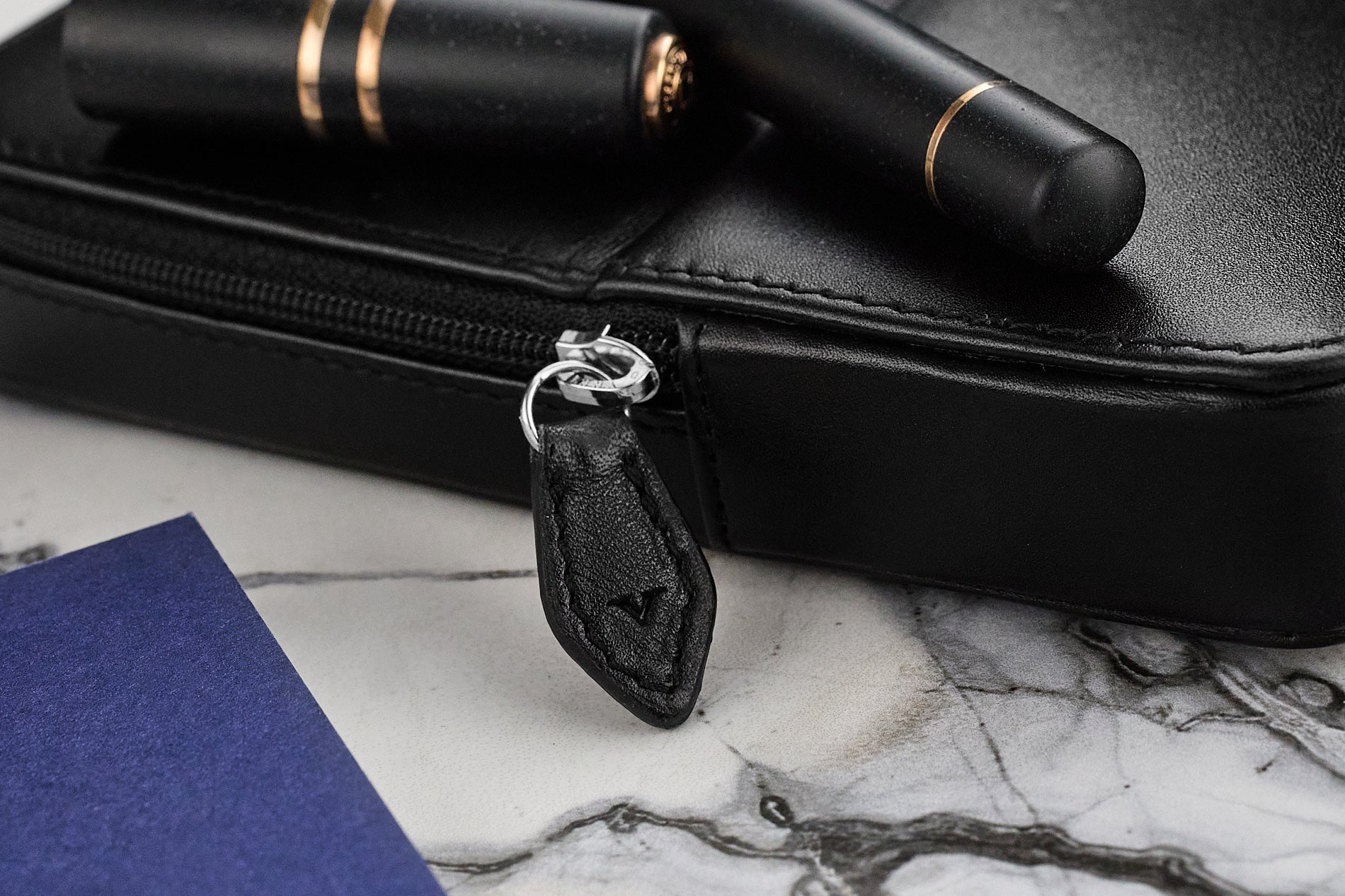 Visconti Leather 12 Pen Case - Black - Image 4