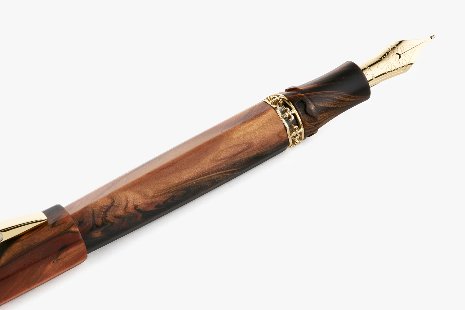 Visconti Medici Fountain Pen - Briarwood / Yellow Gold - Image 12