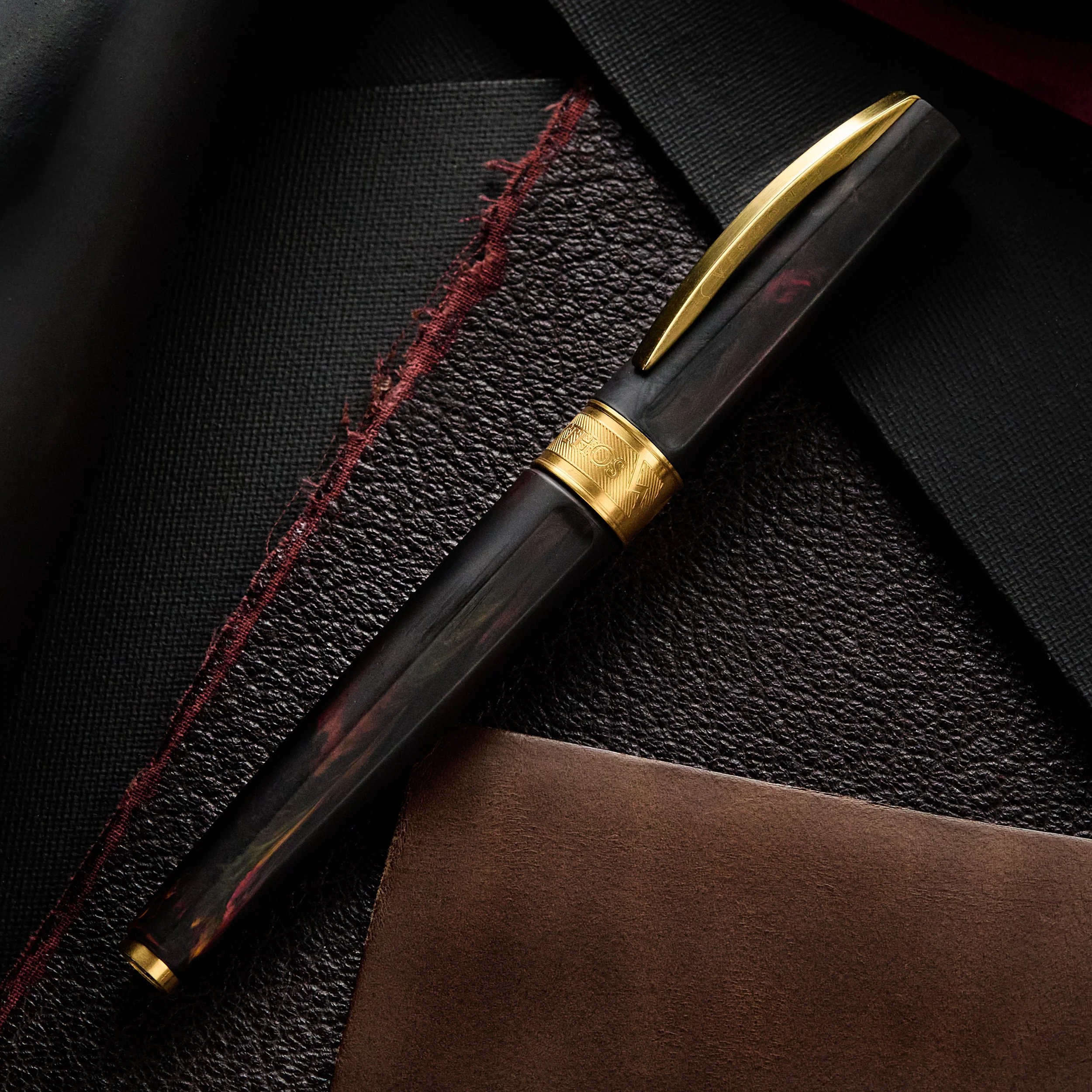 Visconti Mirage Mythos Fountain Pen - Hades - Image 3