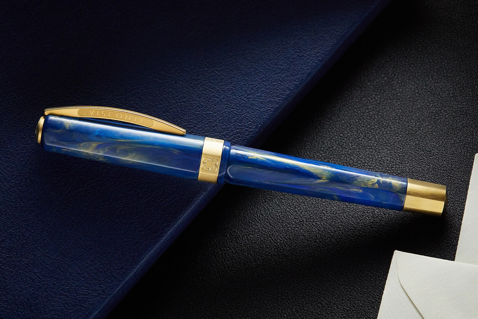 Visconti Opera Gold Fountain Pen - Blue - Image 5